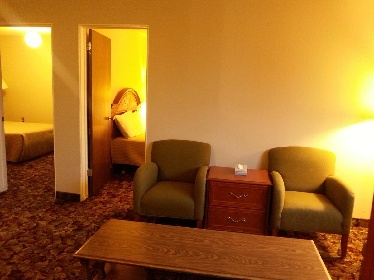 Cudworth Motor Inn Zimmer foto